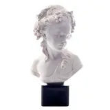 Giuseppe Bessi, CABEZA DE BACANTE, Resina-polvo de alabastro, acabado color blanco; con base de mármol negro (lascaduras)