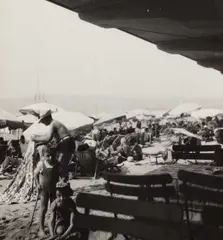 Germaine Krull, Seaside resort Juan-les-Pins, Côte d'Azur, France 1931, 1931, photograph