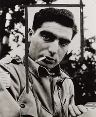 George Rodger, Robert Capa during the allied liberation of Italy, Naples 1943, 1943, Gelatin silver print, printed in 1954 to illustrate the news of Robert Capa's death, on single-weight glossy paper