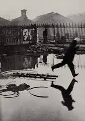 Henri Cartier-Bresson, Behind Gare Saint-Lazare, Paris 1932, 1932, Gelatin silver print, printed c. 1960 on double-weight matte paper, in very good condition. Early, rare exhibition print authorised by the photographer. Photographer's stamp "Mention obligatoire. Priè
