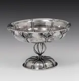 Josef Hoffmann, Centerpiece