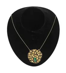 Hans Bolek, Charm with chain