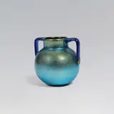 Marie Kirschner, Vase