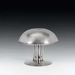 Josef Hoffmann, arrangement of a table