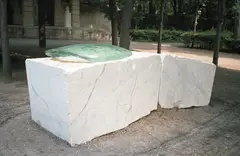 Giuseppe Penone, Fingernail and Marble (Unghia e marmo), 1988, glass and 2 marble slabs