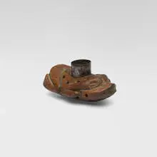 Tlingit, Effigy pipe with carved frog, wood, metal