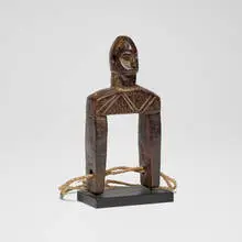 Luba, Heddle pulley, carved wood, rope