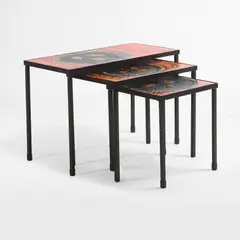 Juliette Belarti, Nest of brutalist tables