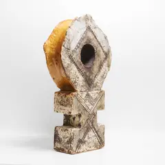 Earthenware pot by Bernard Rooke, sold Jan 2026