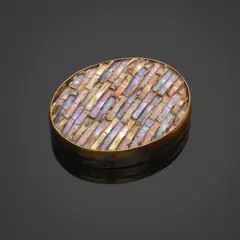 Line Vautrin, Poudrier, Bronze doré, bronze argenté, talosel, incrustations de miroir, miroir et tissu