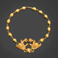 Line Vautrin, Collier Qui de la poule ou de l'oeuf, Bronze doré