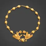 Line Vautrin, Collier Qui de la poule ou de l'oeuf, Bronze doré