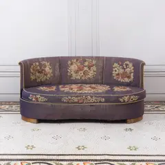 Jules Leleu, Cosy corner, A cosy corner in walnut and Aubusson upholstery by Jules Leleu circa 1942-1946
