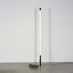 Lampadaire 1063 by Gino Sarfatti, Aluminium peint, métal et néon, sold Oct 2025