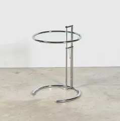 Eileen Gray, Table d'appoint ajustable E-1027