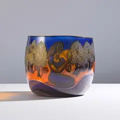 Clare Henshaw, Bol, A signed and dated bowl in partially engraved 'Graal' glass by Clare Henshaw in 1991