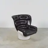 Joe Colombo, Fauteuil Elda, An 'Elda' armchair in fiberglass and leather designed by Joe Colombo in 1963 and edited by Comfort