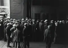Russell Lee, Unemployed, Winter of 1935-36, New York City, 1978, gelatin silver print on paper