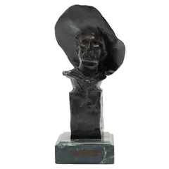 SIGLO XX by Sergeant*, Bronce, patinada en color marrón; con base de mármol verde, sold Aug 2025