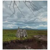 Joaquín Flores, Pirámide, 2014, Óleo sobre tela