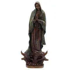 Virgen de Guadalupe, MÉXICO, SIGLO XX, Bronce, patinado en tono verde y marrón