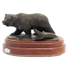 Oso, SIGLO XX, Bronce, patinado en color marrón; con base de madera