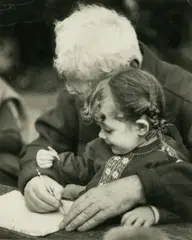 Pedro Edward Guerrero, Calder And Grandchild, Gelatin Silver Print, Ca. 1960s