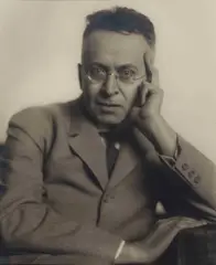 Trude Fleischmann, Karl Kraus, Vienna c. 1925, 1925, Vintage silver print on matte postcard paper