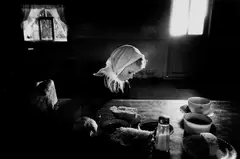 Larry Towell, Mennonite migrant workers', La Batea, Zacatecas, Mexico 1994, 1994, Vintage silver print on double-weight semi-matte paper