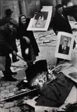 Erich Lessing, Uprising in Budapest, Hungary 1956, 1956, Gelatin silver print, printed in 1989 on double-weight semi-matte paper