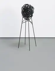 Eva Rothschild, Mr. Messy, 2007, armature wire, plastic, painted steel