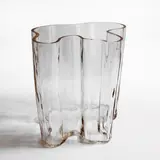 'Savoy' vase by Alvar Aalto, 1937, mould-blown glass, sold Oct 2025