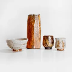 Lisa Hammond, Two stoneware yunomi, a stoneware white shino bowl