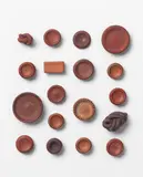 Lucie Rie, Eighteen buttons