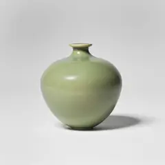 Monique Cavallini, Vase