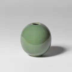 Monique Cavallini, Vase