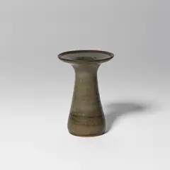 Margareth Russel, Vase
