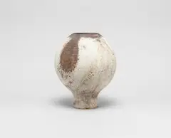 Early globular pot by Hans Coper, circa 1954, Stoneware, layered white porcelain slips and engobes over a textured and incised body, offered Apr 2024