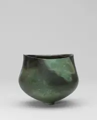 Gabrielle Koch, Footed bowl, circa 2001, Hand-built earthenware, smoke fired and burnished surface