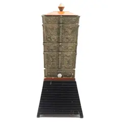 Urna, CHINA, SIGLO XX, Bronce, con tapa y base de madera