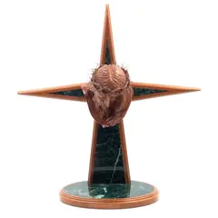 Alegoría de Cristo Crucificado, MÉXICO, SXX, Talla en madera, acabado natural; con aplicaciones de mármol verde veteado