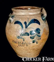Coerlears Hook, Important COERLEARS HOOK / N. YORK (Thomas Commeraw) Stoneware Jar, late 18th century, Stoneware