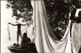 Marc Riboud, After bathing in the Ganges, Bénarès 1956