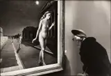 Martine Franck, Exhibition of Belgian art, Grand Palais, Paris, France 1972, 1972, Gelatin silver print, printed in 1989 on double-weight semi-matte paper