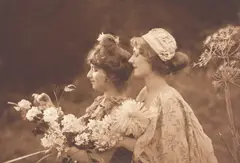 Constant Puyo, Au Jardin' (In the garden), Paris 1902, 1902, Photogravure, printed 1902 for "Die Kunst in der Photographie" on double-weight paper