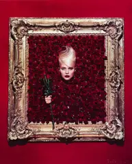 Len Prince, Debbie Harry with roses, 1992, Cibachrome print, in excellent condition. Photographer's copyright blindstamp in the image at lower right, his copyright stamp with New York address in black ink on the reverse. Deutsch: Cibachrome-Pr
