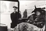 Inge Morath, Mrs. Evelyn Nash with her chauffeur, London 1953