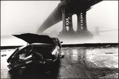 Ferdinando Scianna, The East River near Manhattan Bridge, New York City 1986, 1986, Gelatin silver print, printed 1989 on double-weight semi-matte paper