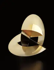 Lygia Clark, Bicho parafuso sem fim, 1960, gold anodized aluminum