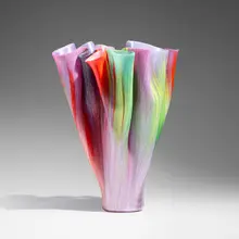Toots Zynsky, Plum-Headed Parakeet from the Endangered Species series, 2018, fused and thermo-formed glass threads